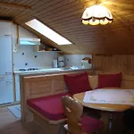 Апартаменты Pferdehof Almgut - Reiten Fuer Kinder, Und Erholung Nahe Salzburg Файстенау