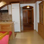Pferdehof Almgut - Reiten Fuer Kinder, Und Erholung Nahe Salzburg * Файстенау
