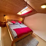 Pferdehof Almgut - Reiten Fuer Kinder, Und Erholung Nahe Salzburg Апартаменты Файстенау