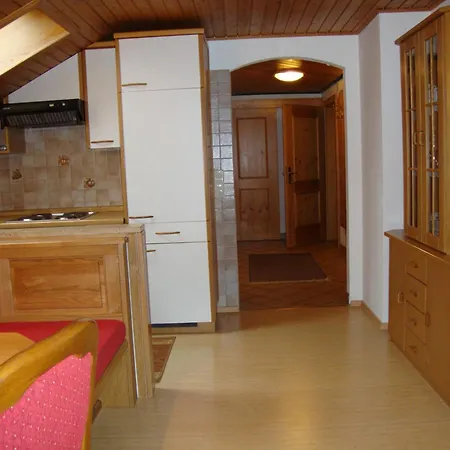 Pferdehof Almgut * فيستينو