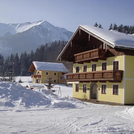 Apartman Pferdehof Almgut *