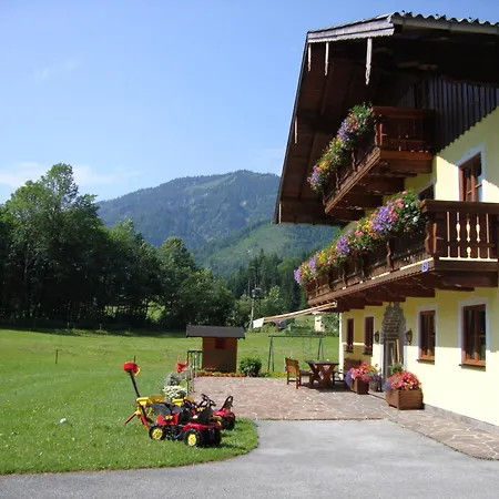 Apartmán Pferdehof Almgut - Reiten Fuer Kinder, Und Erholung Nahe Salzburg Faistenau
