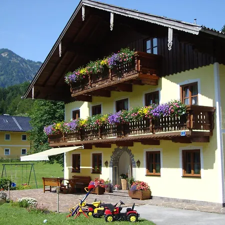 Pferdehof Almgut - Reiten Fuer Kinder, Und Erholung Nahe Salzburg Apartmán *